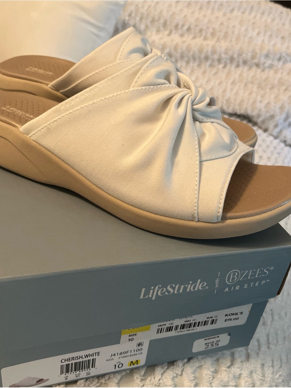 Life Stride Cherish White Knot Slide Sandal size 10